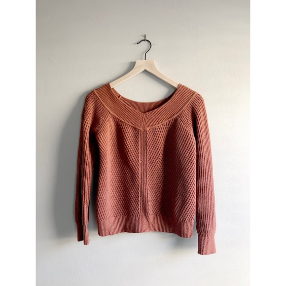 Abercrombie & Fitch Sweaters - Abercrombie & Fitch Off-the-Shoulder Sweater